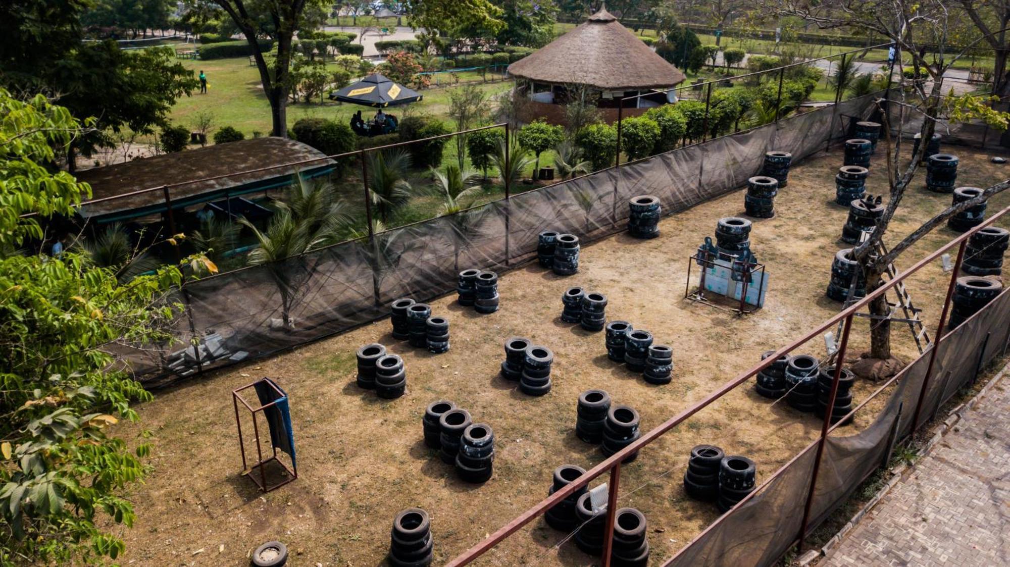 ホテル Nelson Mandela Gardens Okpanam エクステリア 写真